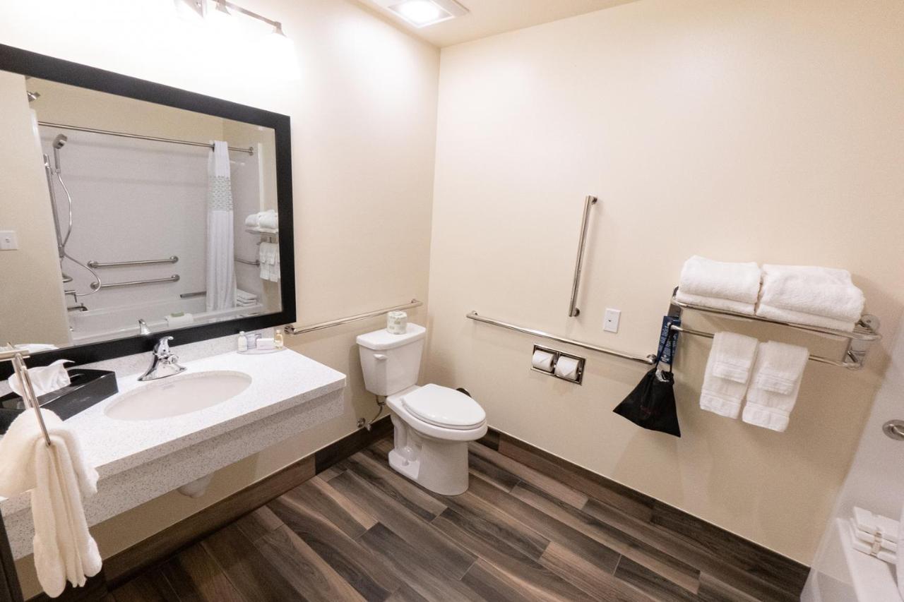 Cobblestone Hotel & Suites-Sheldon Extérieur photo