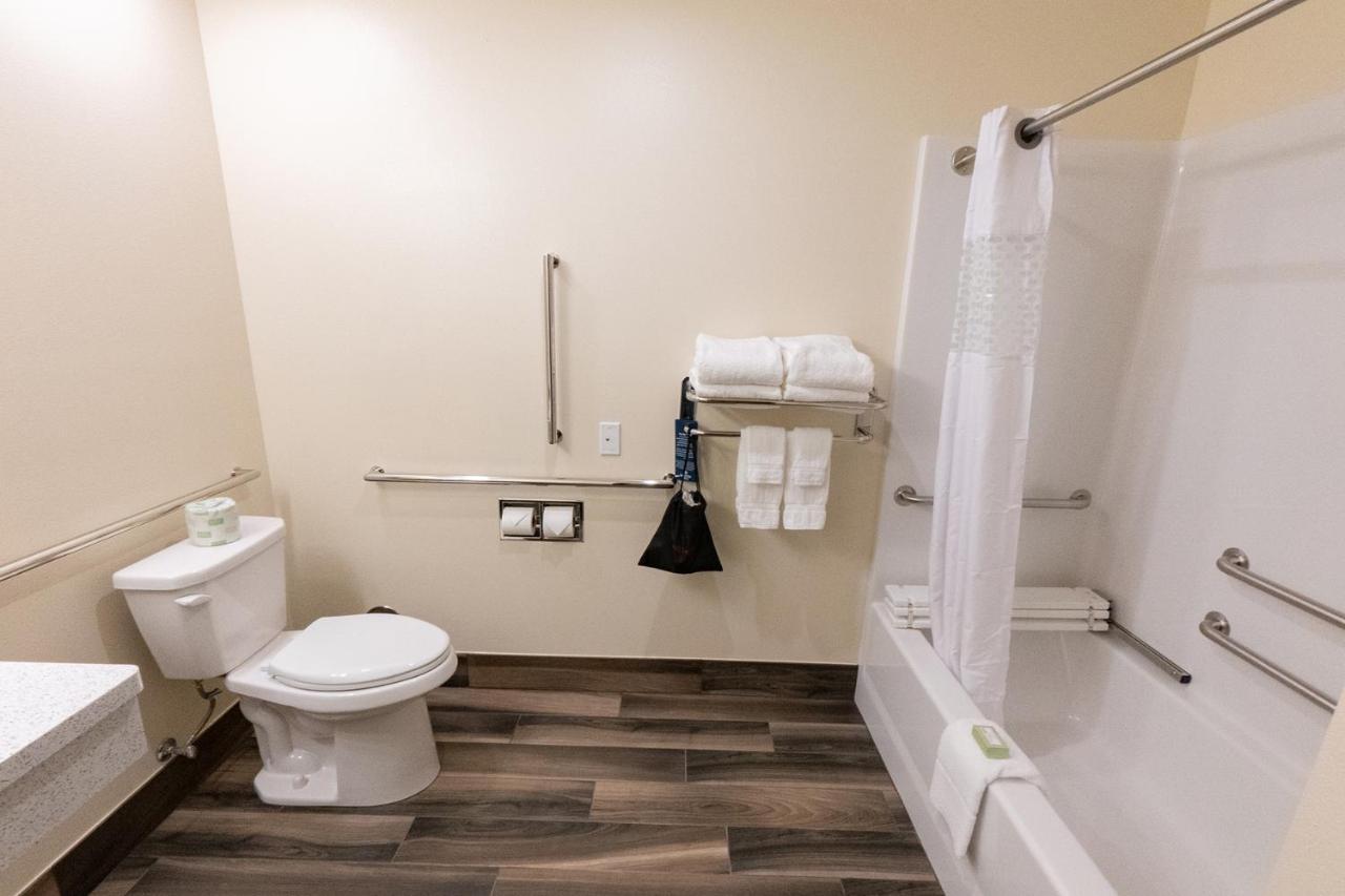 Cobblestone Hotel & Suites-Sheldon Extérieur photo