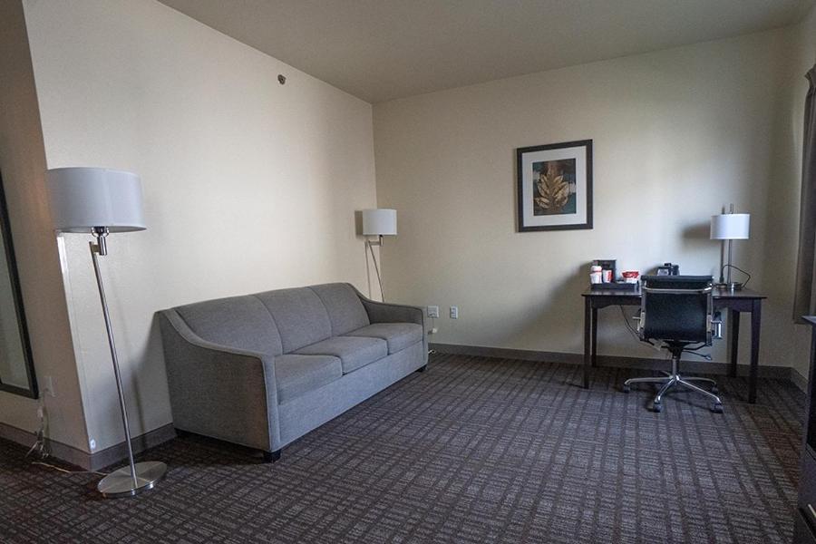 Cobblestone Hotel & Suites-Sheldon Extérieur photo